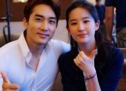 娱乐圈吃瓜夫妇有哪些,揭秘明星夫妻背后的甜蜜与争议