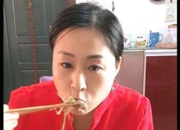 娱乐吃瓜酱网友吃瓜,吃瓜酱网友带你领略明星幕后故事