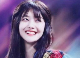 娱乐圈吃瓜的明星,揭秘那些被吃瓜群众津津乐道的明星幕后故事